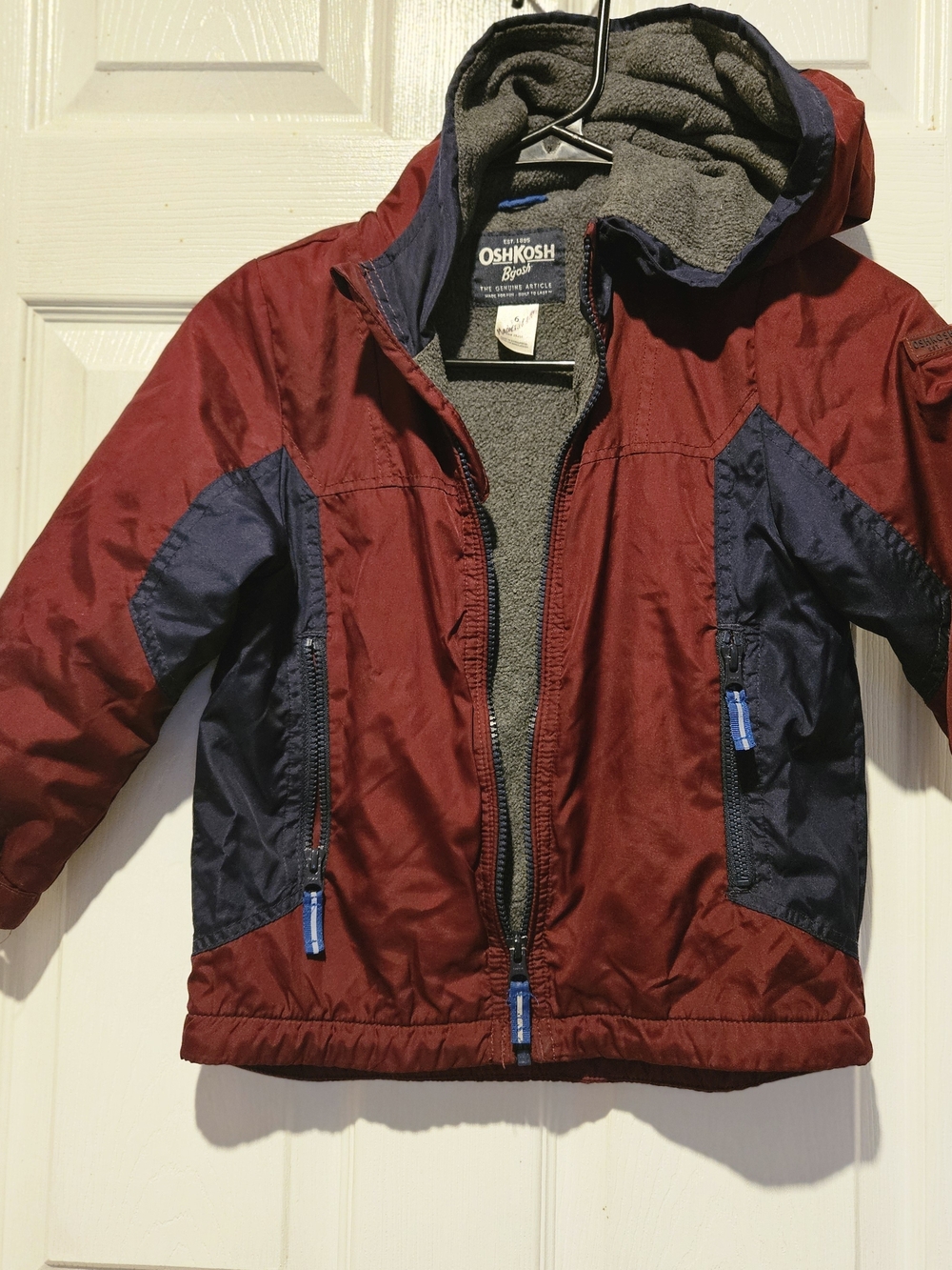 Boy's OshKosh B'gosh fleece-lined Hooded Jacket size 6